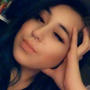 Meet your Posher, Evelyn